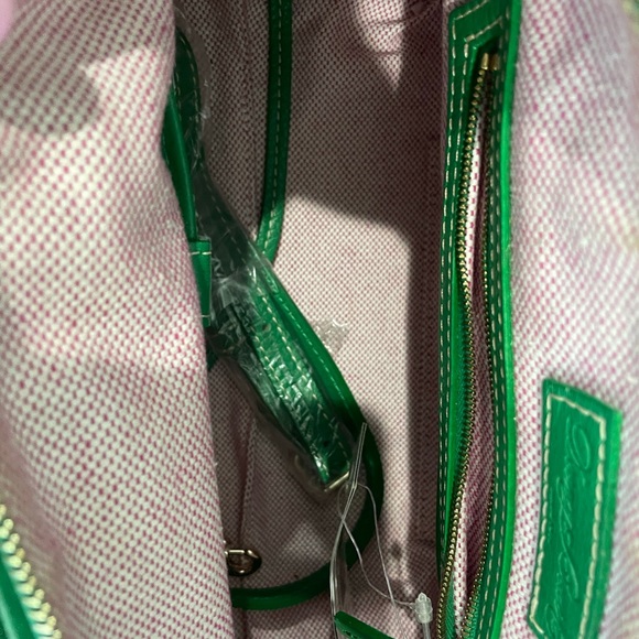 | nwt | Green Leather Dooney & Bourke Handbag - Picture 3 of 7